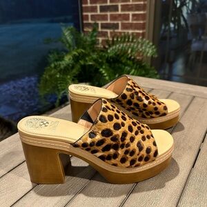 Vince Camuto Mayaly Cheetah Platform 8 1/2